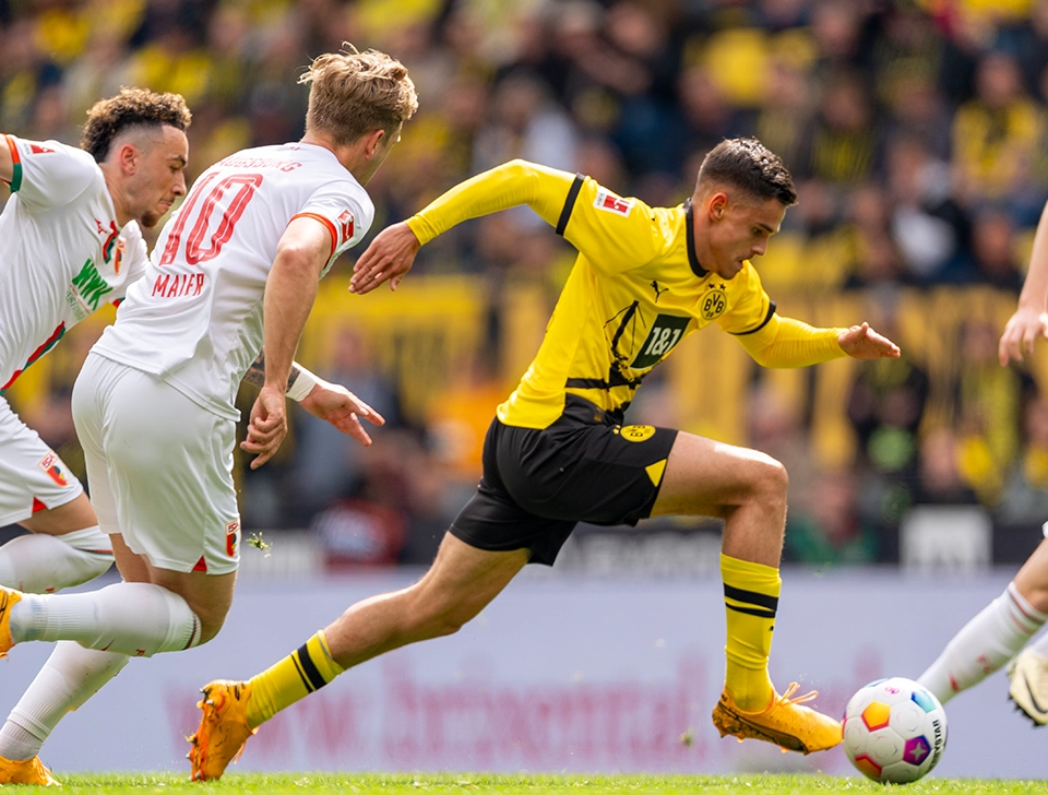 Wätjen wins duel against three Augsburg players (photo)