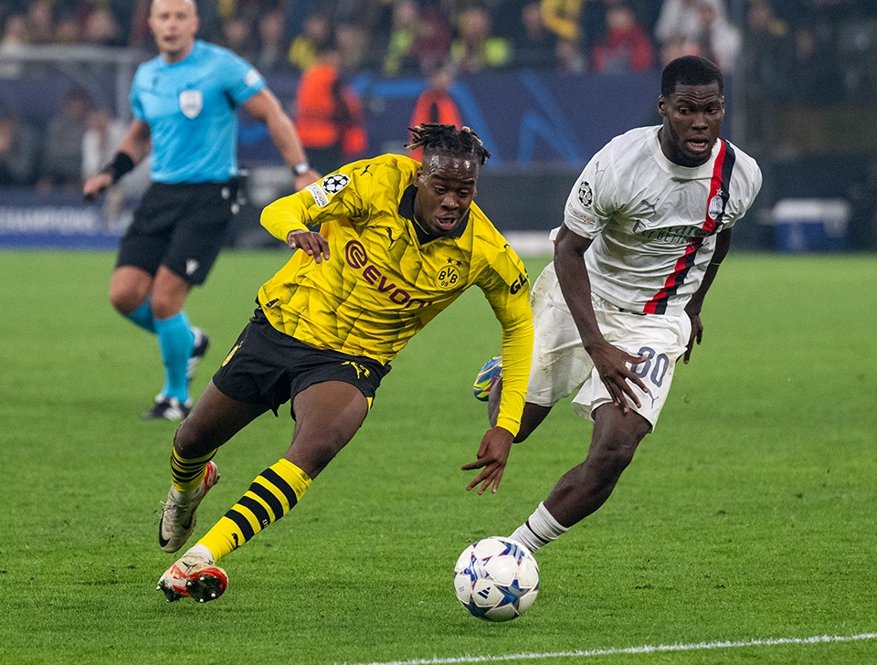 Gittens wins duel against AC Milan player (photo)