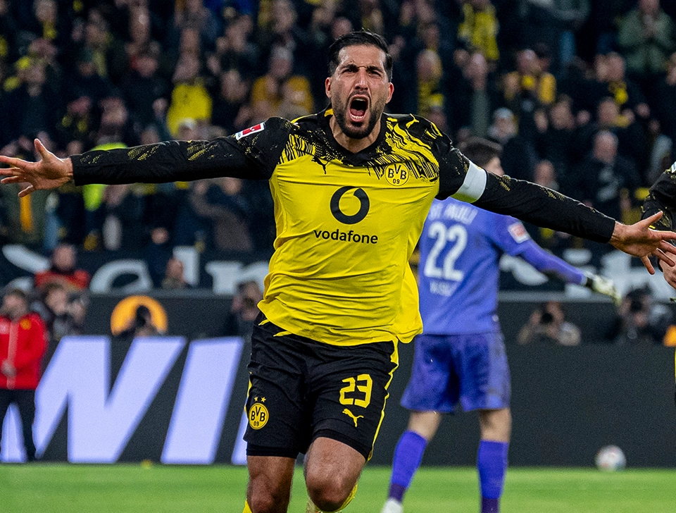 Can running away in celebration after his winning goal (photo)